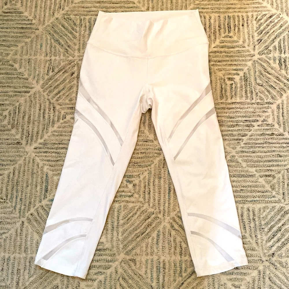 White lulu lemon leggings